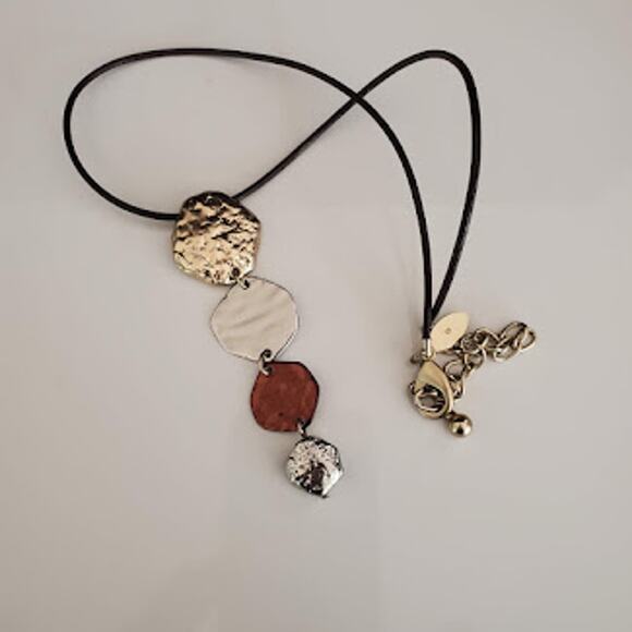 Chico's Gold Silver Copper Hammered Circle Disc Pendant Brown Leather Necklace - Picture 7 of 7